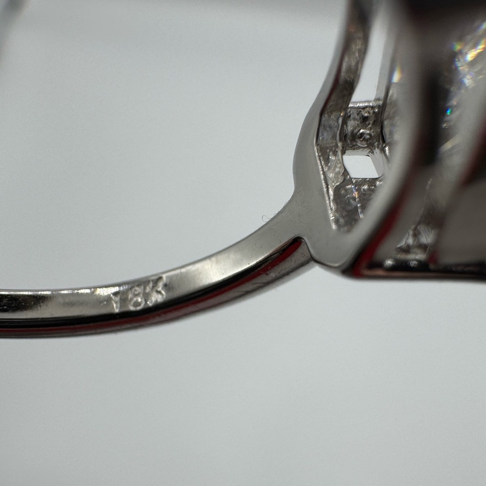 18k 3ct Radiant Cut Ring - Picture 15 of 15